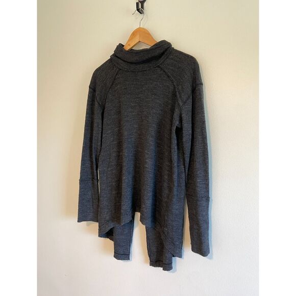 Free People We The Free Split Back Turtleneck GREY Size LARGE - Picture 3 of 6